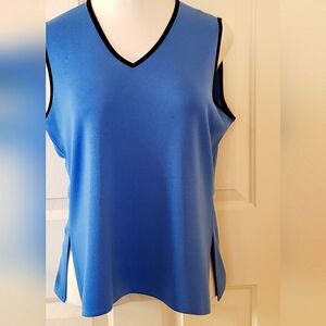 EXCLUSIVELY MISOOK L